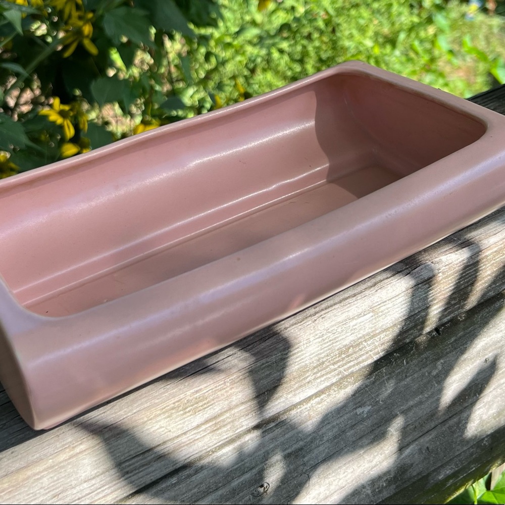 Vintage Abingdon Planter 9.75” Length